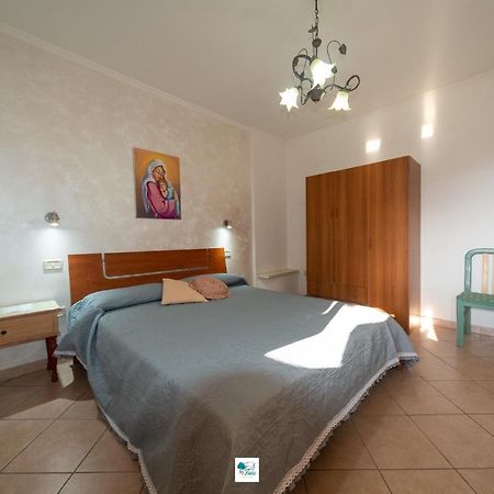 Casa Vacanze La Tuia Castellabate Exterior foto